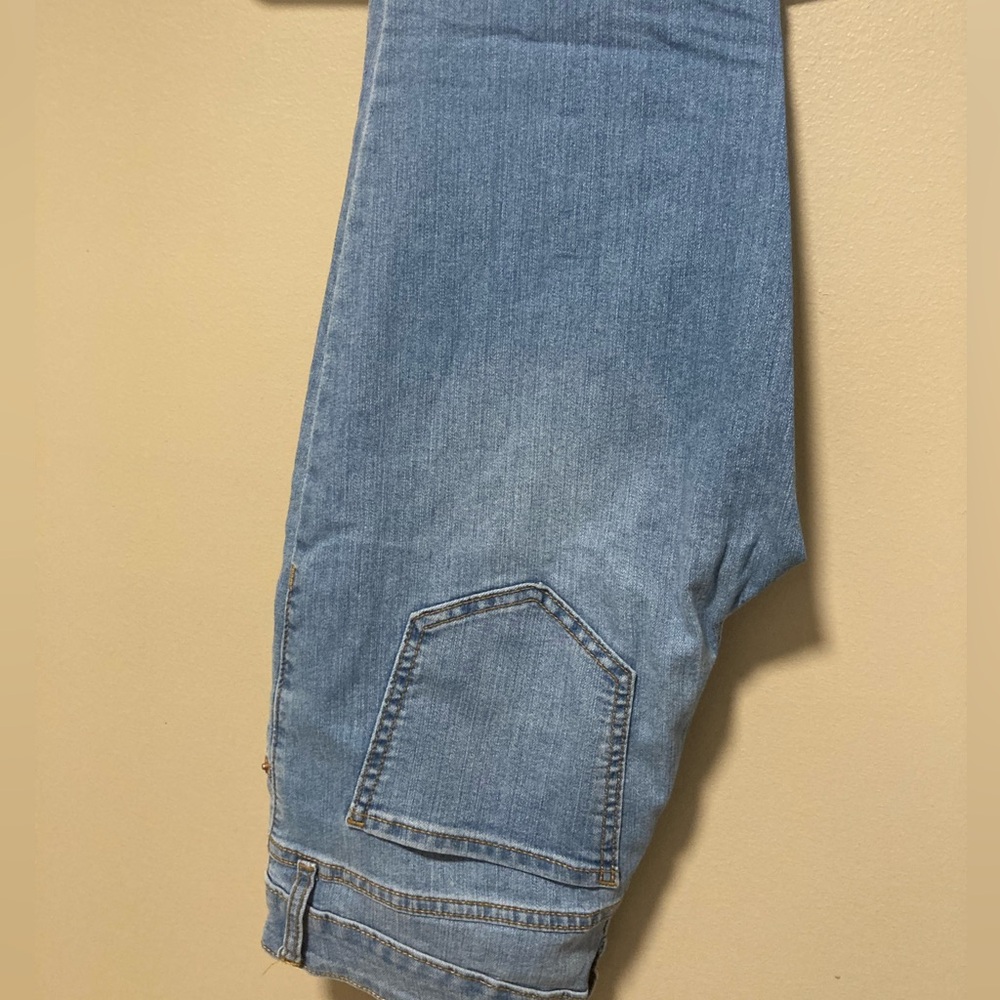 Super skinny mid rise jeans